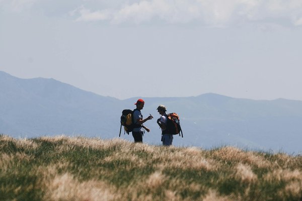 Quels sont les meilleurs itinéraires pour une randonnée dans les montagnes de l'Annapurna au Népal?